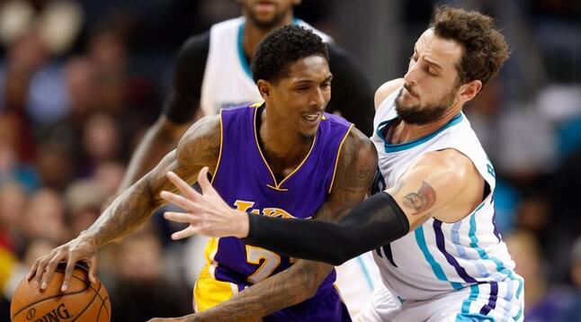 爱好者们翘 爱好者们翘